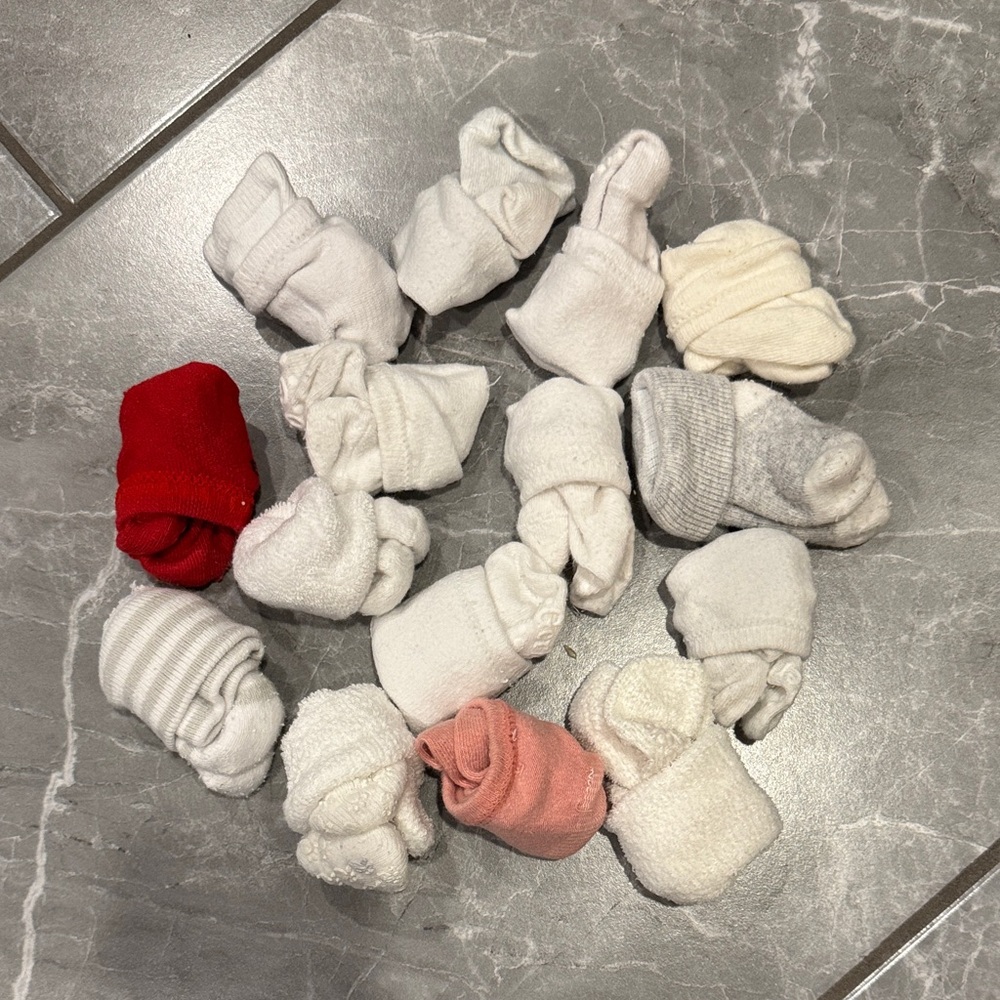 15 Pairs of Assorted NB-3M Socks